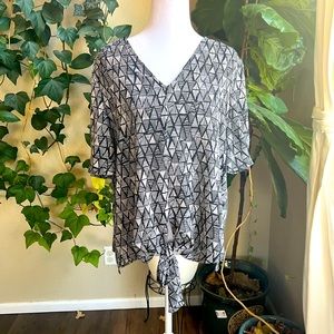 CHAUS NEW YORK Textured Terrain Split Sleeve Top | small